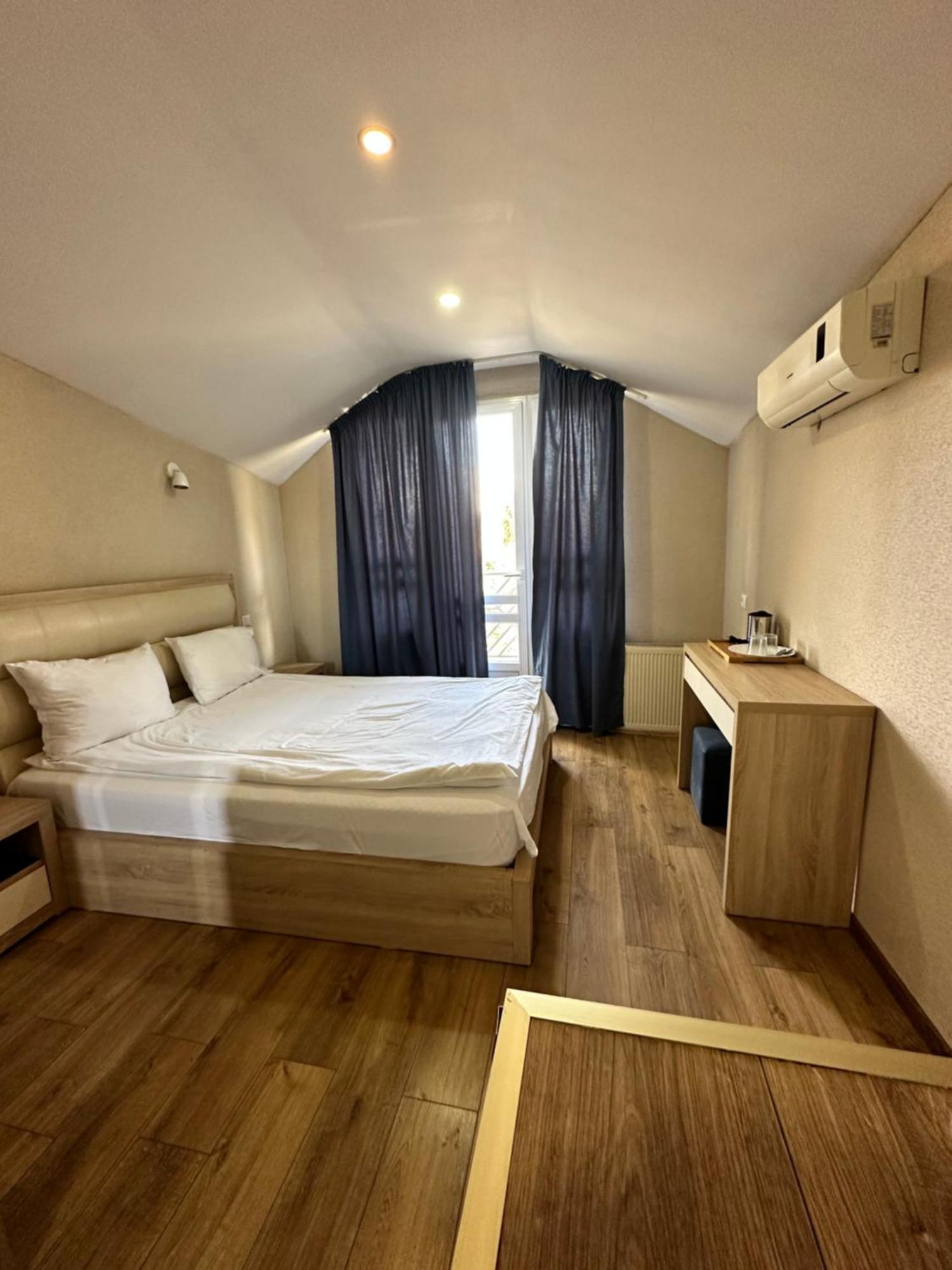 Hotel Lile Tbilisi Luaran gambar
