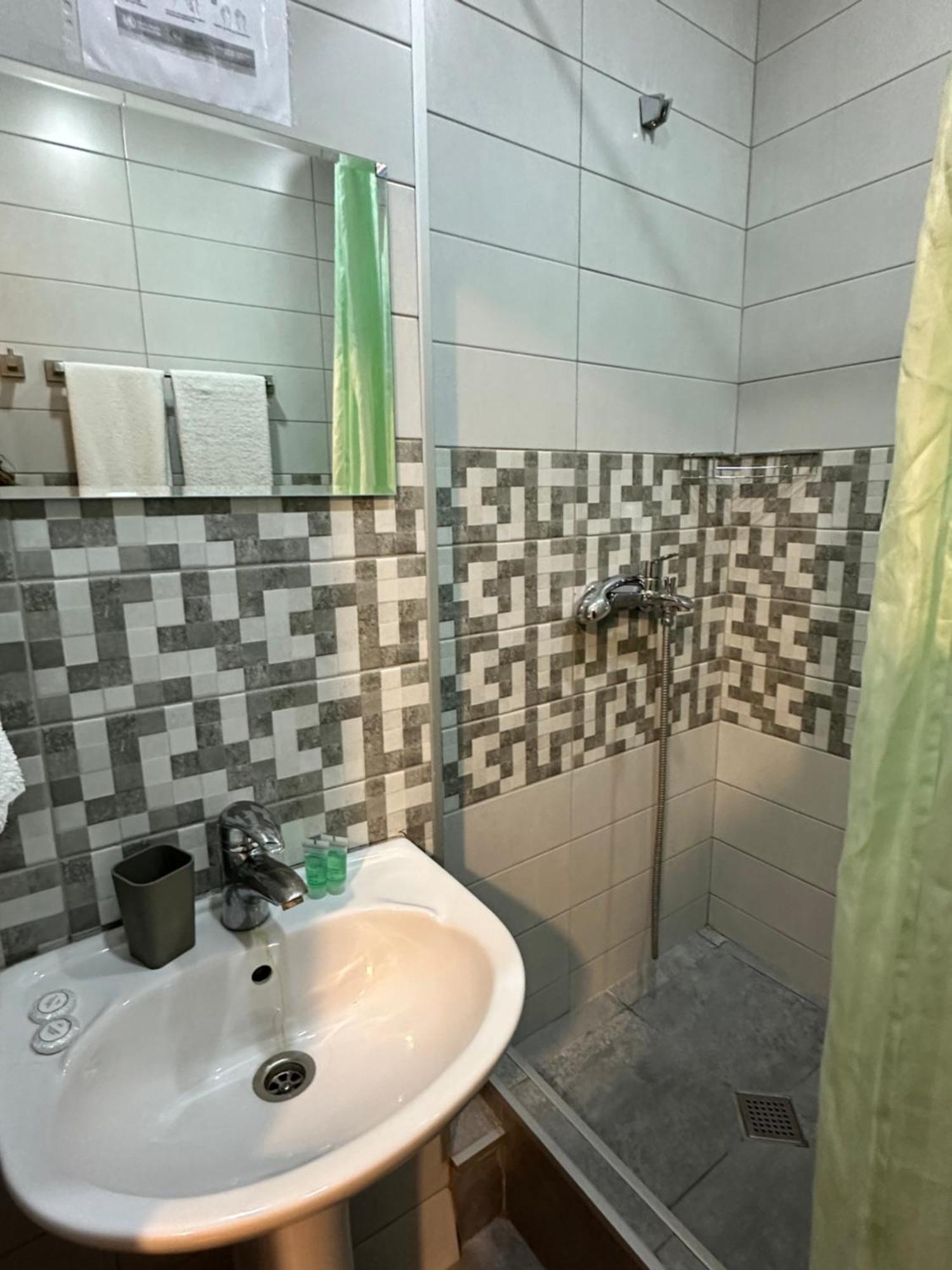 Hotel Lile Tbilisi Luaran gambar